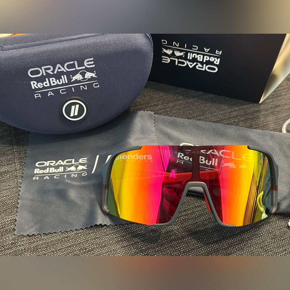 Blenders Eyewear Oracle Red Bull Racing NWT